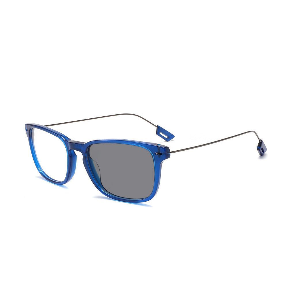 Photochromic Blue Light Blocking Glasses: Divini Linear