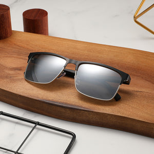 Sunglasses: Alta Polarised