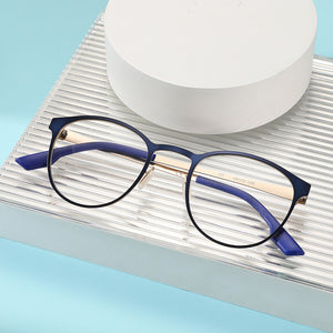 Photochromic Blue Light Blocking Glasses: OASIS Sleek