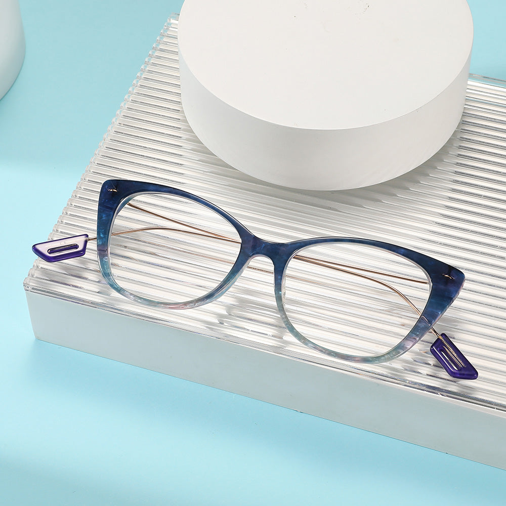 Photochromic Blue Light Blocking Glasses: Laverne Linear