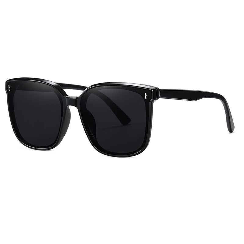 Sunglasses: Elegante Polarised